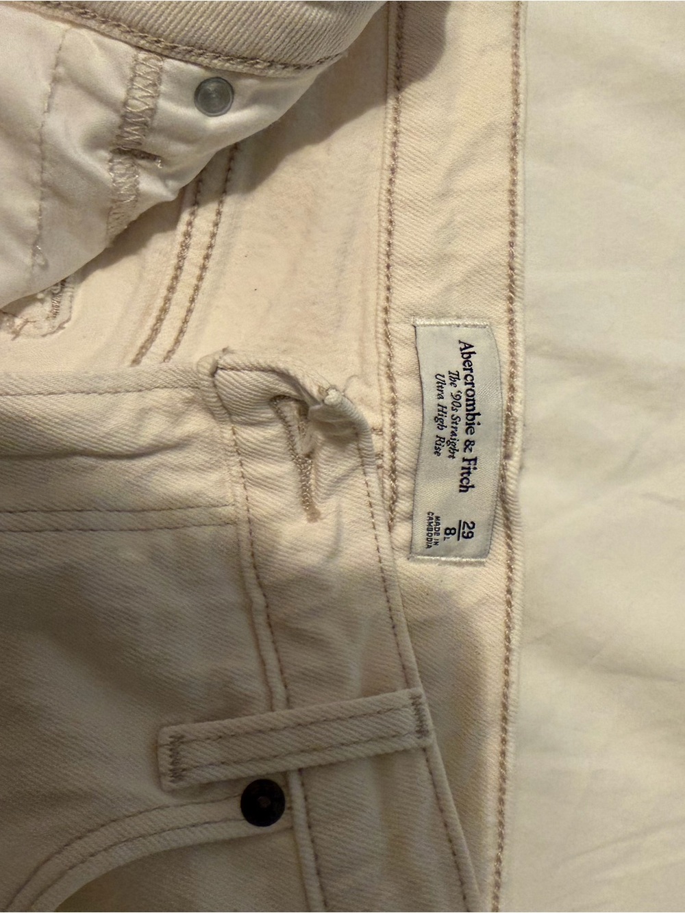 Abercrombie & Fitch Off-White High-Rise Jeans
